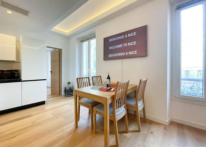Gioffredo Massena 4 Pers Ac Wi-fi Apartamento